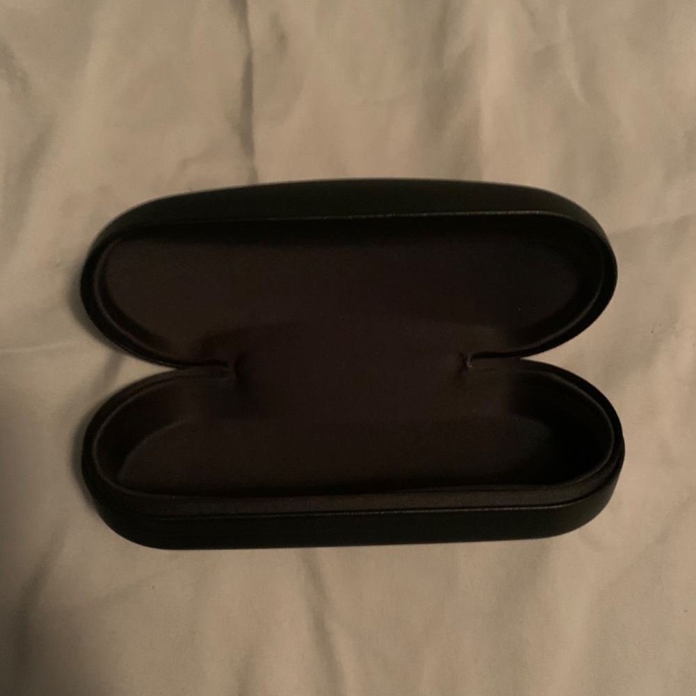 Glasses case - Picture 2 of 3